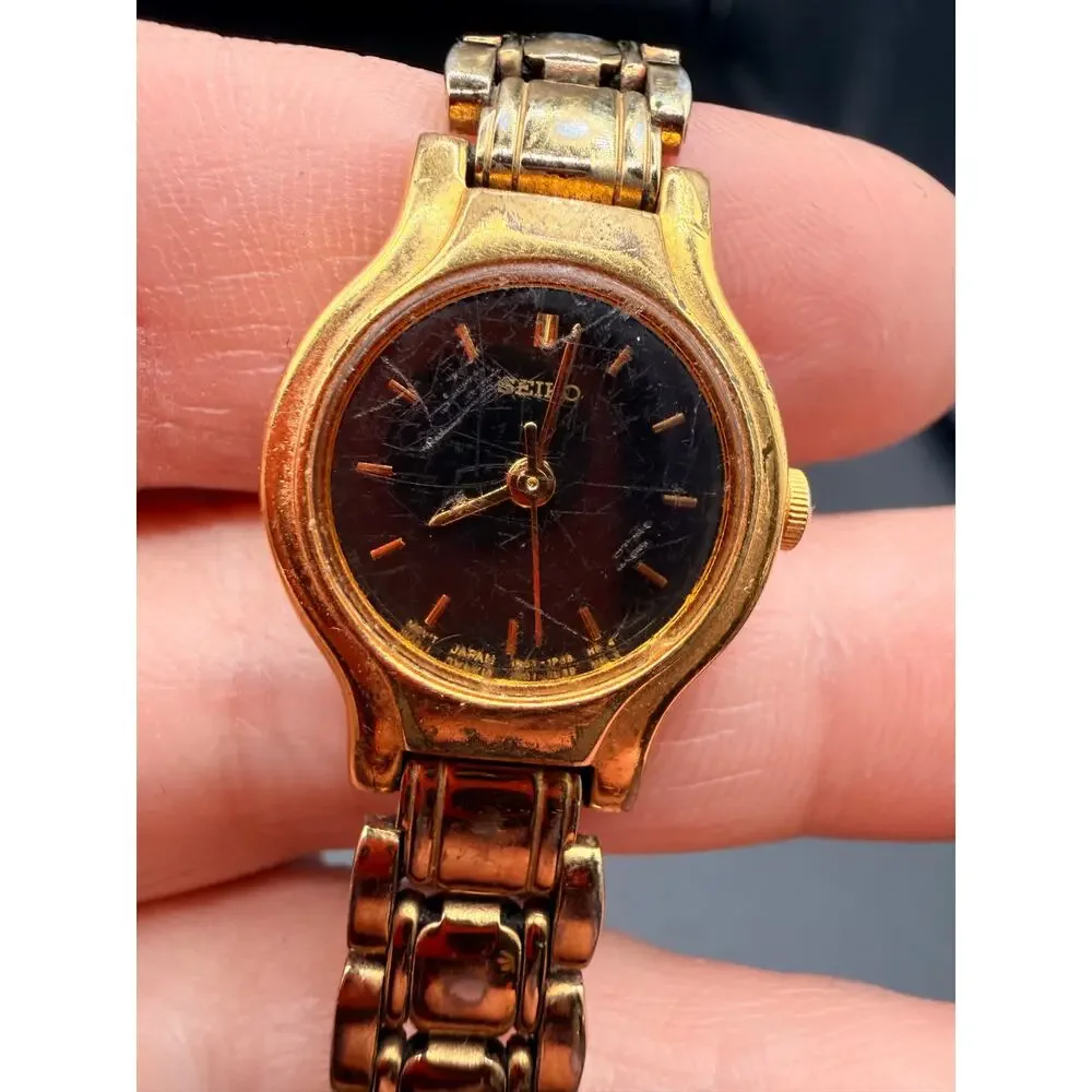 Lot 6 Women’s Watches Seiko Fossil Mixed Styles Untested